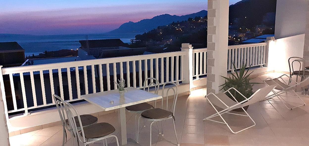 Apartments Villa Bonaca Baška Voda Oda fotoğraf