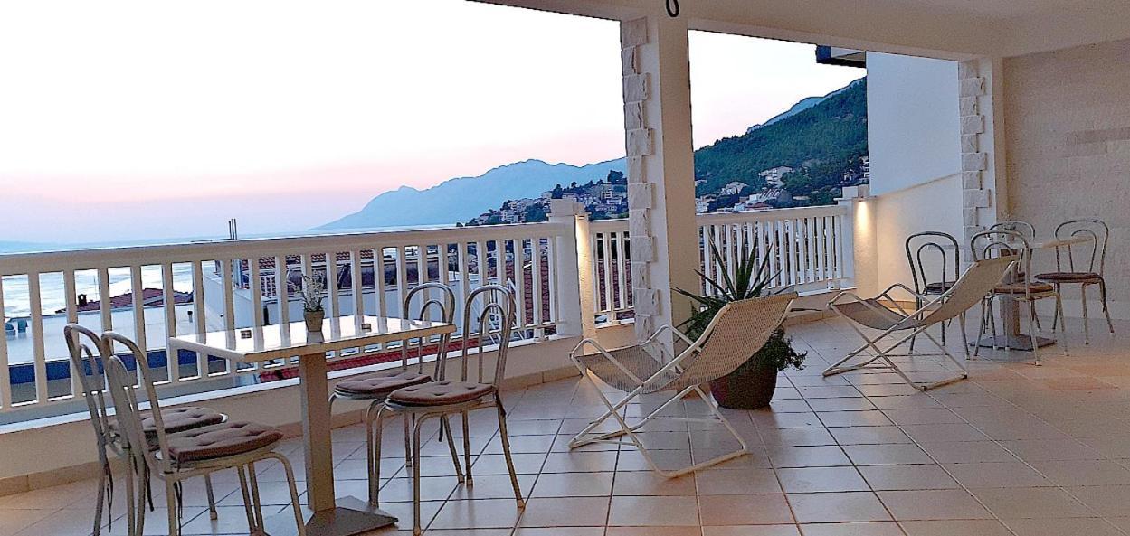 Apartments Villa Bonaca Baška Voda Oda fotoğraf