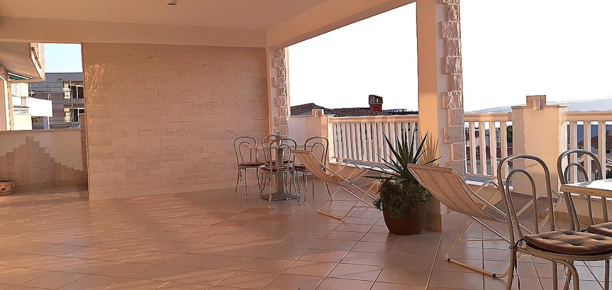 Apartments Villa Bonaca Baška Voda Oda fotoğraf