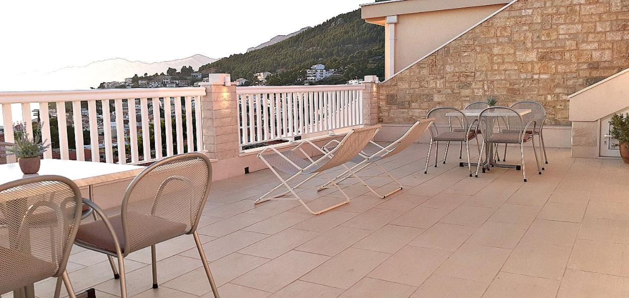 Apartments Villa Bonaca Baška Voda Oda fotoğraf