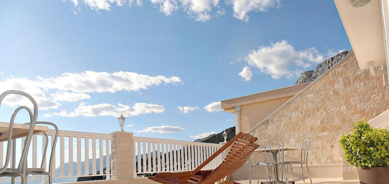 Apartments Villa Bonaca Baška Voda Dış mekan fotoğraf